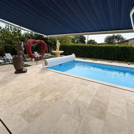 L'art Des Cles - De Luxe Avec Piscine, Escapade A Deux Vendégház 3*